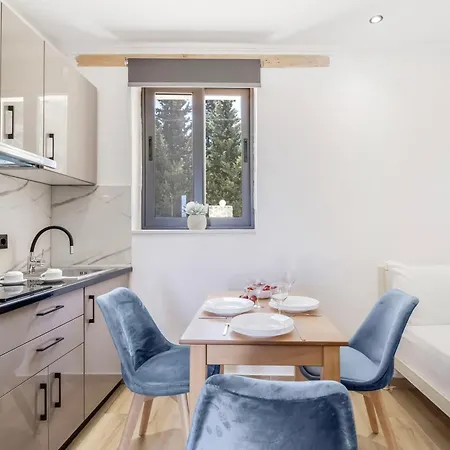 Groundfloor 2 Apartman *
